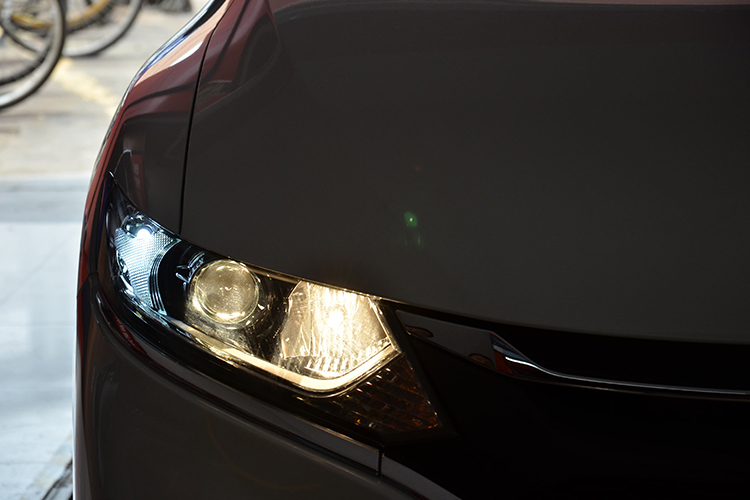 鹵素?zé)魺艄庑Ч? width=