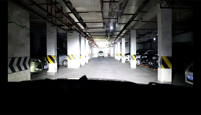 成都天一車燈改裝格界LED雙光透鏡遠光實拍