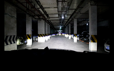 成都天一車(chē)燈海拉5氙氣燈透鏡近光實(shí)拍