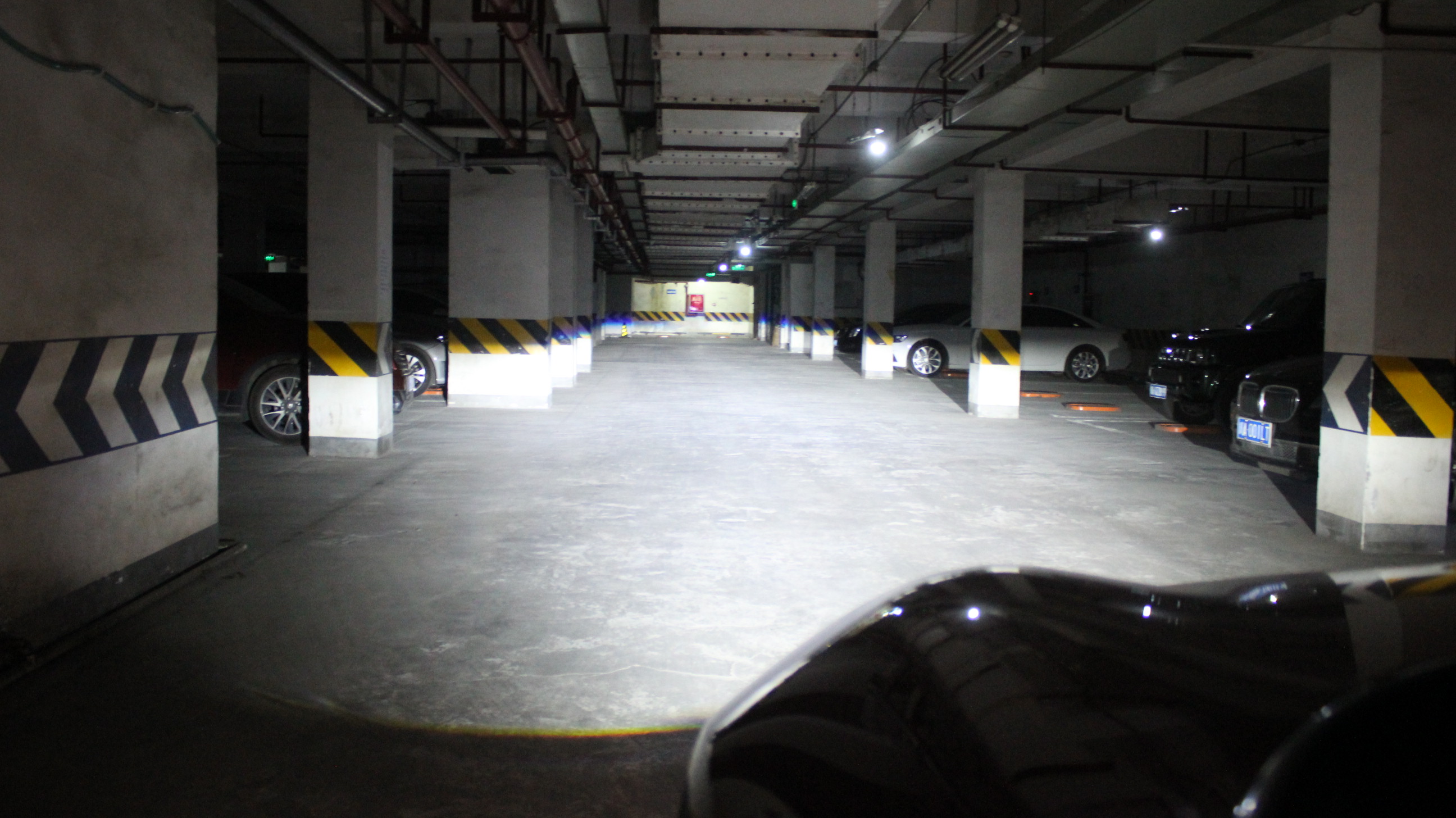 成都天一車燈改裝mini大燈近光效果展示