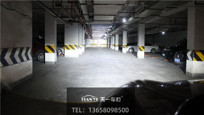 成都天一車燈改裝LED雙光透鏡遠光展示