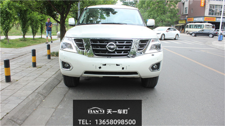 成都天一車燈途樂改車燈