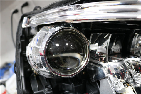 jeep大指揮官車(chē)燈改裝激光大燈改裝細(xì)節(jié)展示