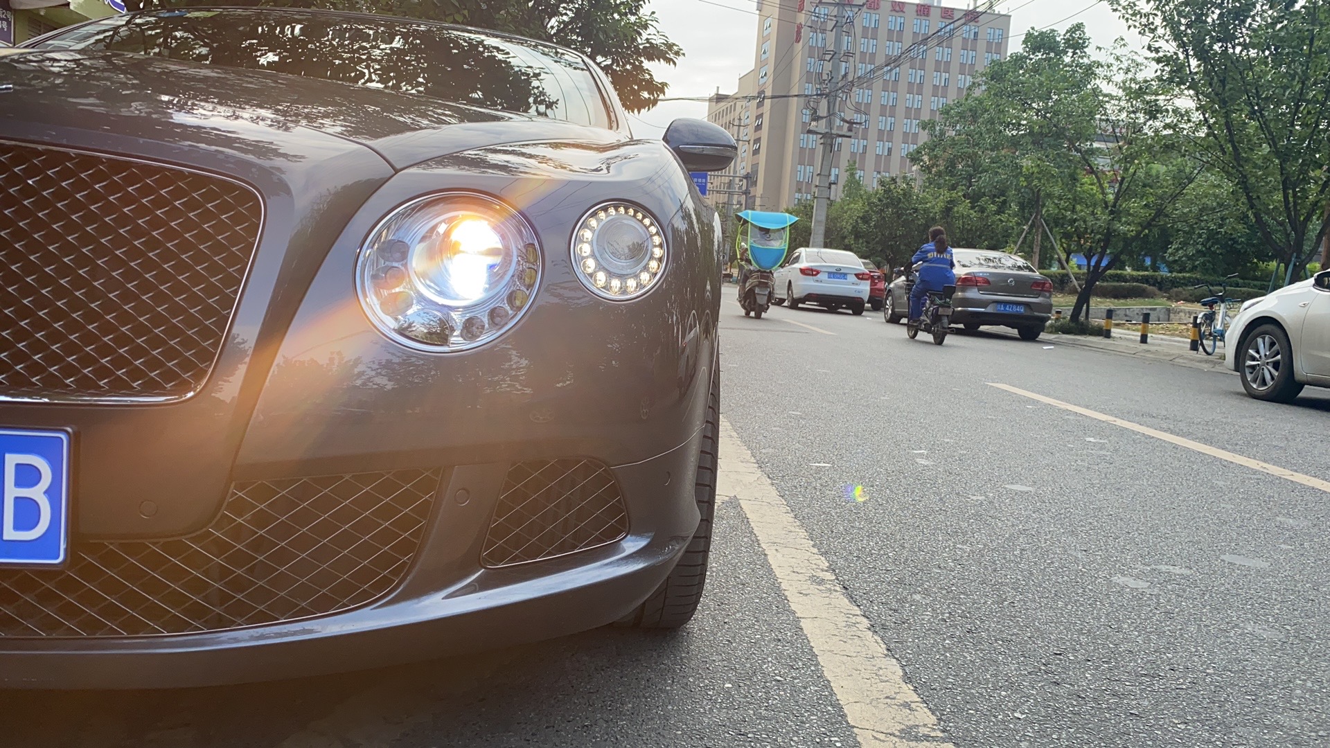 天一車燈賓利歐陸車燈改裝激光大燈