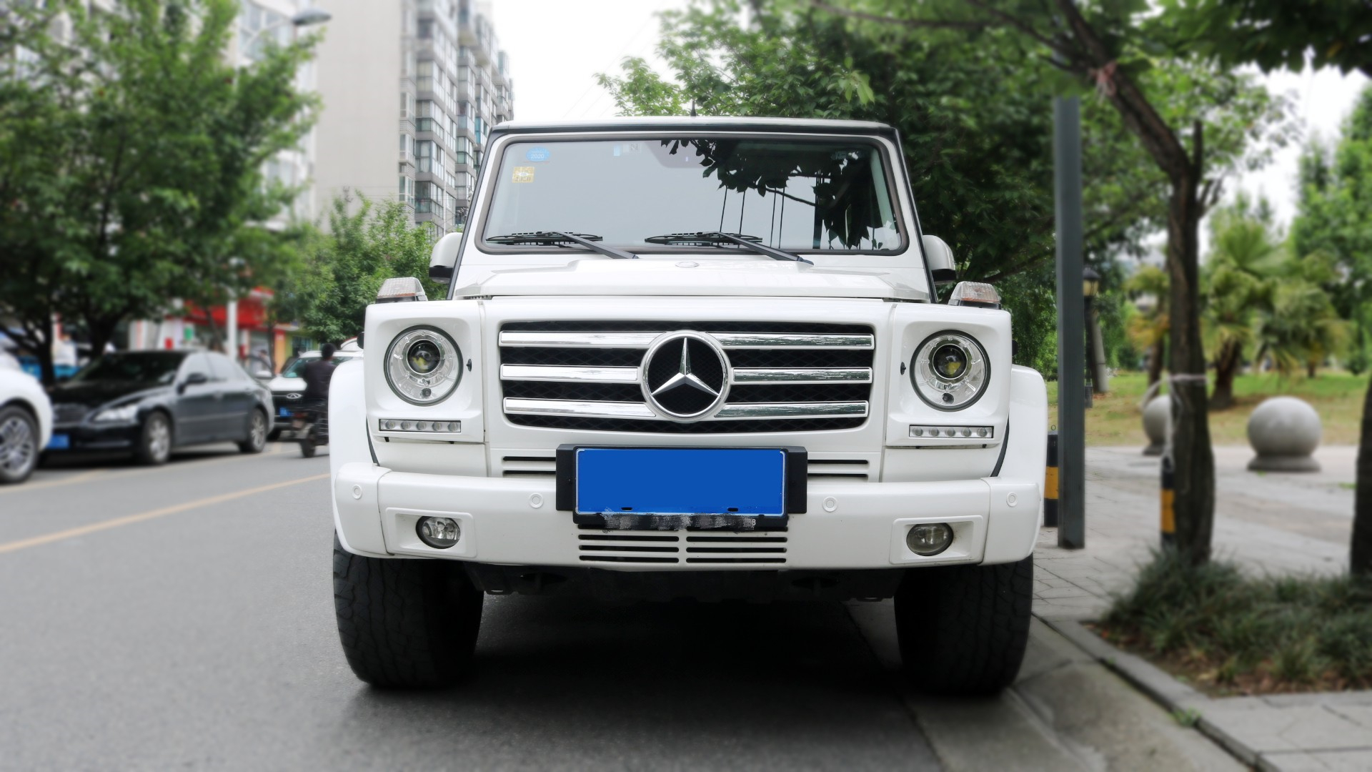 成都奔馳大G車燈改裝激光大燈透鏡